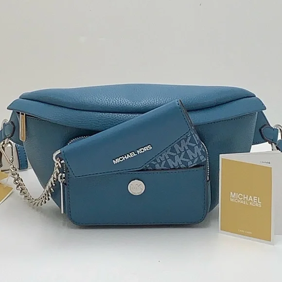 MICHAEL KORS
Maisie Large Pebbled Leather 2-in-1 Sling Pack
Teal
NWT - Picture 2 of 16